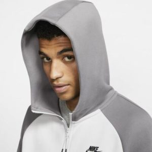 NIKE SPORTWEAR קפוצ'ון נייקי ספורט גברים | גווני אפור