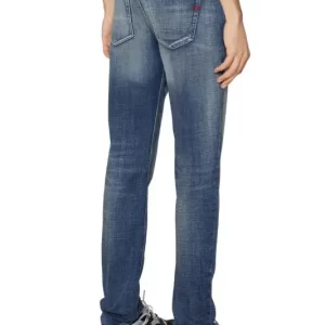 DIESEL SLEENKER 1979 JEANS -  גינס דיזל סלינקר