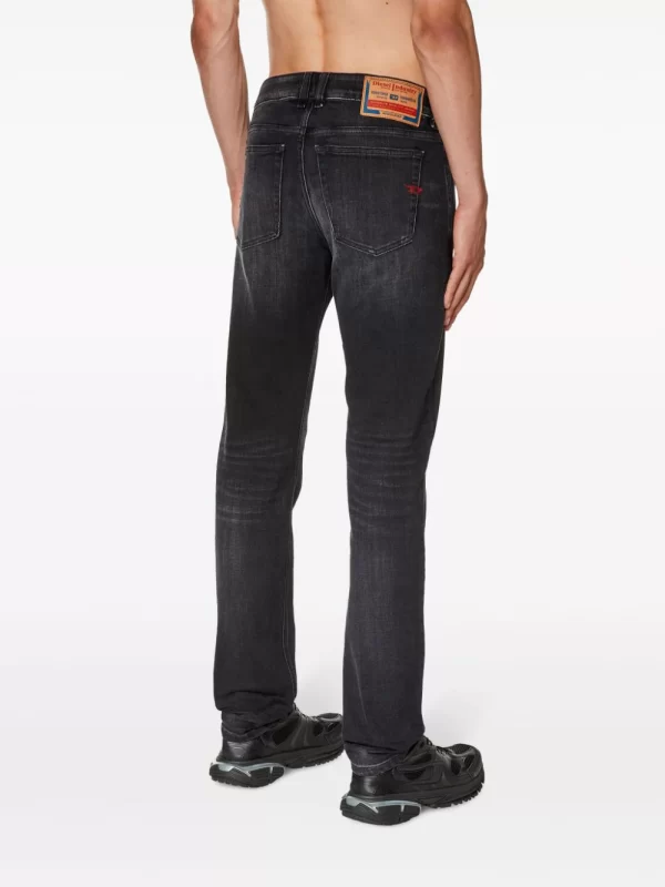 ⁦DIESEL SLEENKER 1979 JEANS - גינס דיזל סלינקר -אפור⁩ – תמונה ⁦2⁩