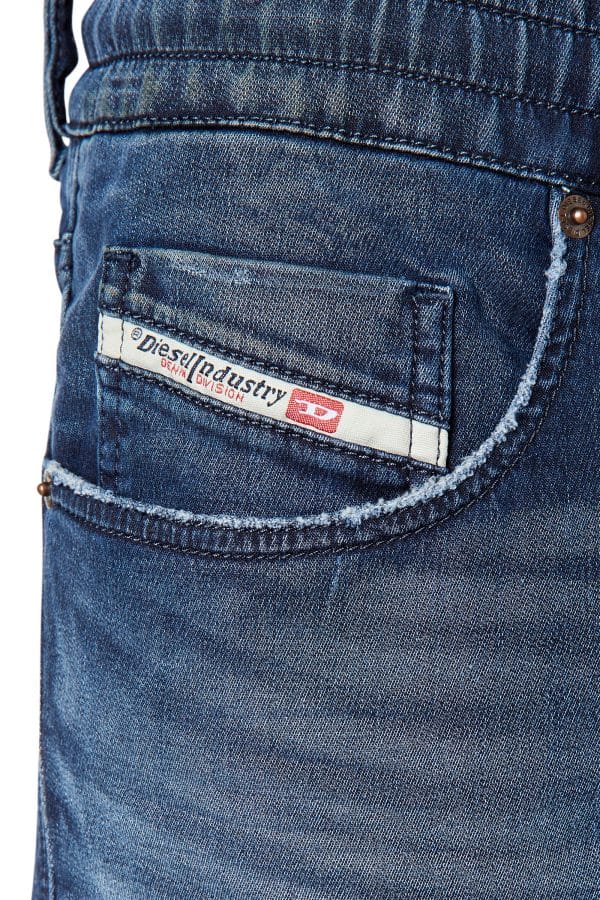 ⁦DIESEL D-STRUKT JOGG JEANS - מכנס ג׳וג דיזל כחול כהה⁩ – תמונה ⁦3⁩