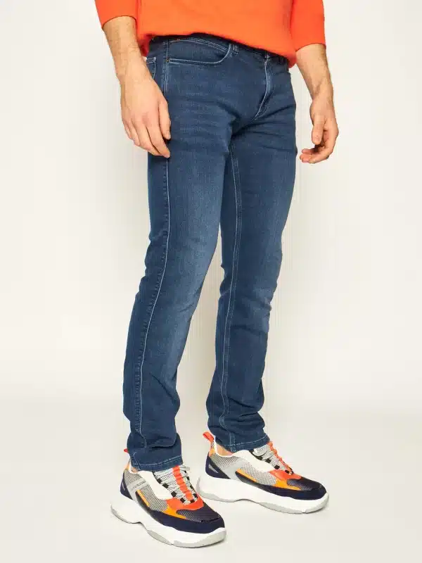 HUGO BOSS JEANS -  מכנס גינס הוגו בוס בצבע כחול משופשף עדין