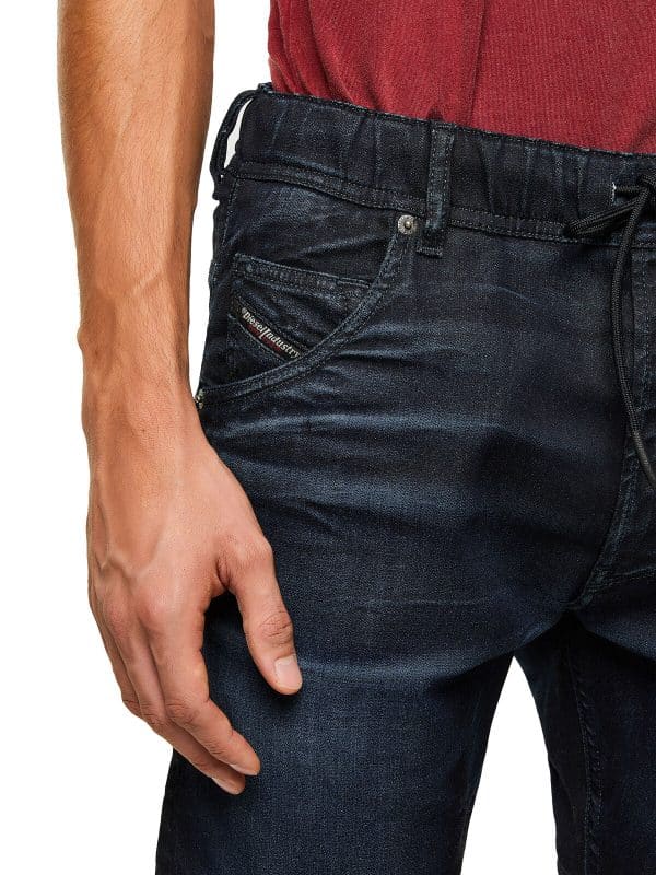 ⁦DIESEL KROOLEY JOGG JEANS - ג׳וג גינס דיזל כחול כהה⁩ – תמונה ⁦4⁩
