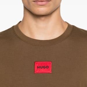 טישירט הוגו בוס HUGO BOSS פאטץ' אדום | גברים | חום