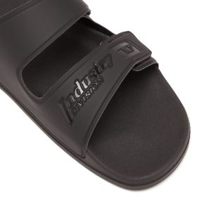 כפכפים דיזל עם לוגו מוטבע – שחור