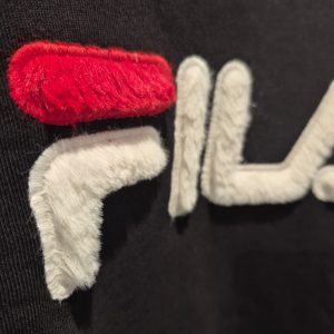סווטשרט נשים FILA | שחור