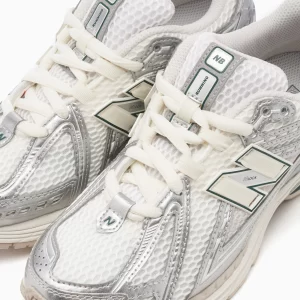 NEW BALANCE 1906 ניו בלאנס | שמנת | יוניסקס